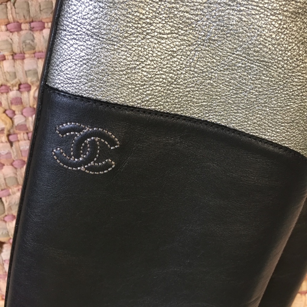 Chanel boots - Picture 2 of 5